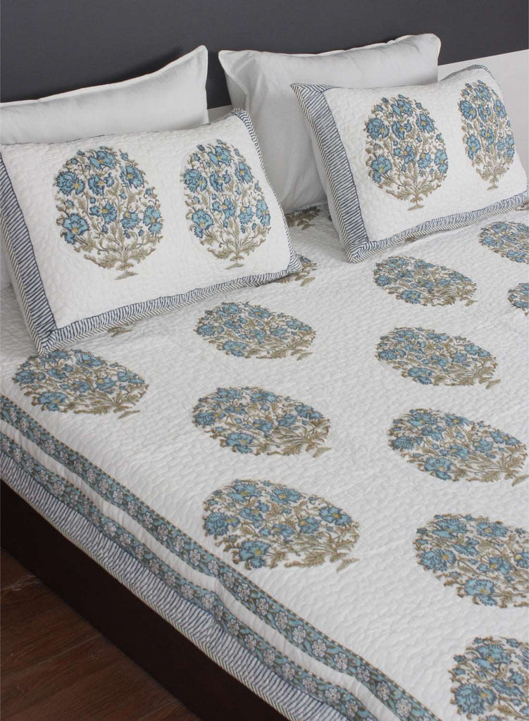 Bedcover Reversible Quilted with 2 Pillow Cases