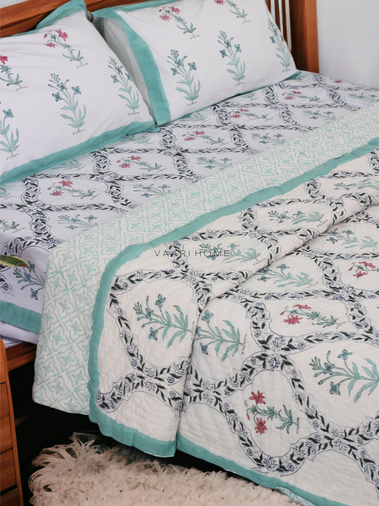 Green Jaal bedding set (bedsheet, quilt & 2 pillowcases)